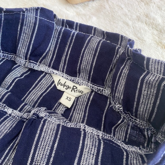 Tie waist shorts - Picture 5 of 5